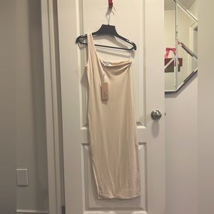 NWT Re Ona One Shoulder Dress. Double Layer